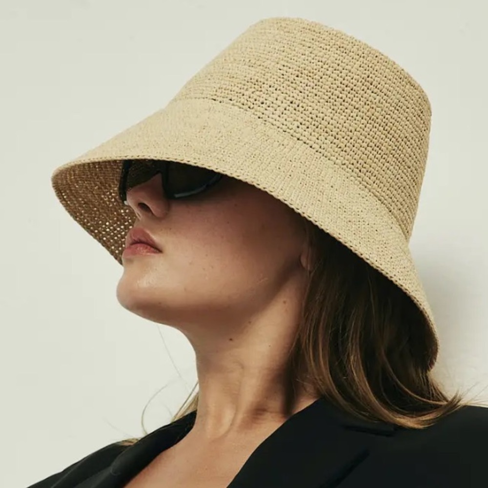 Janessa Leoné Felix Bucket Hat in Natural Size Small